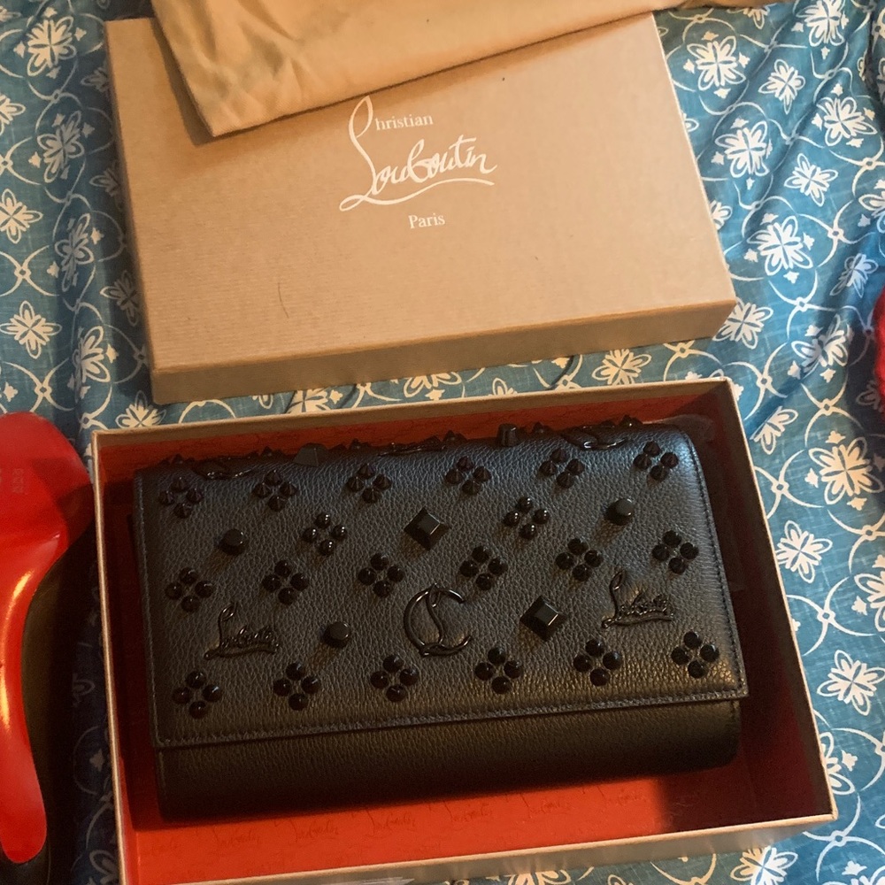 Paloma clutch